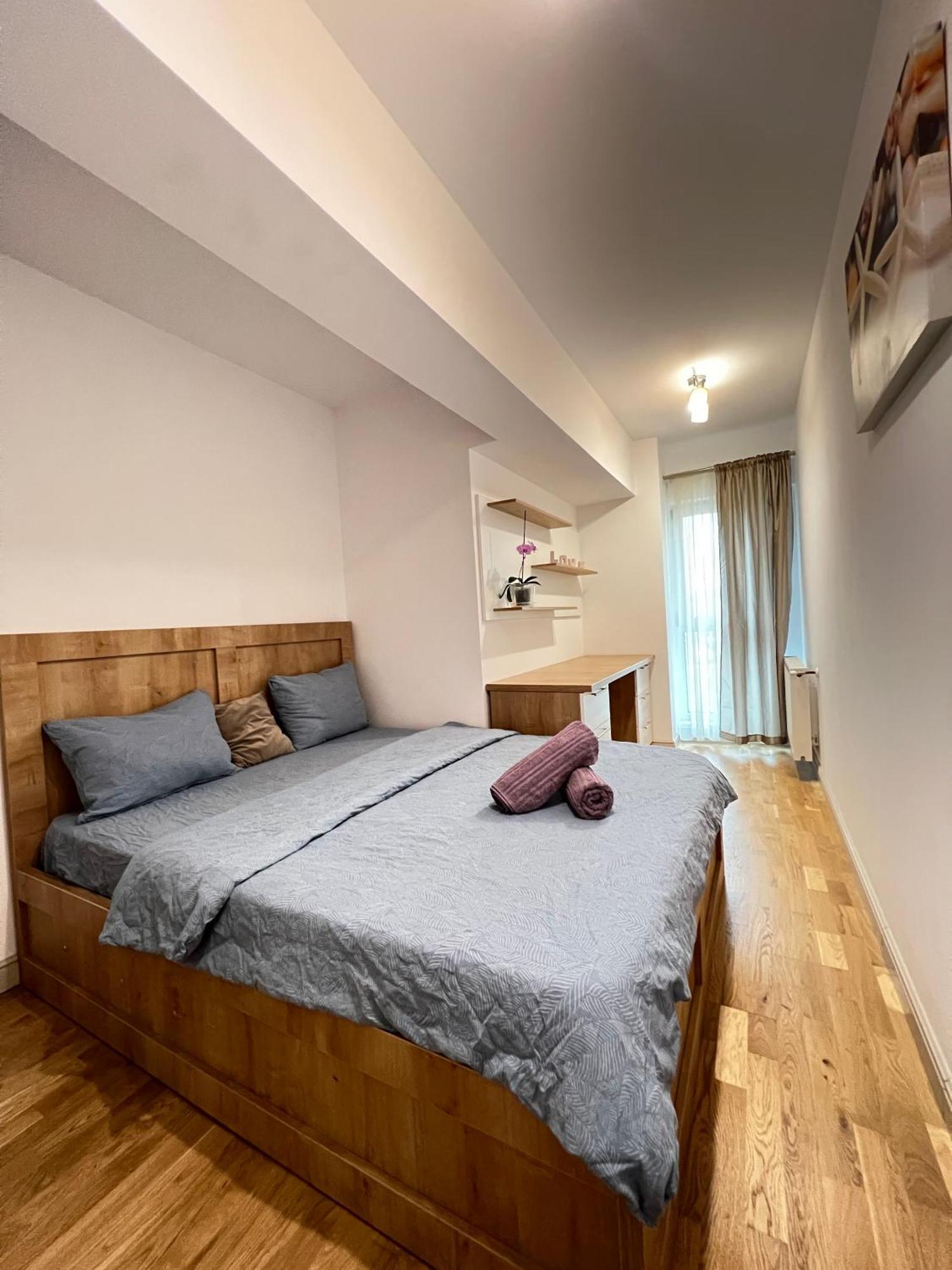 Airport Flyhub Chic Apartment Yaş Dış mekan fotoğraf