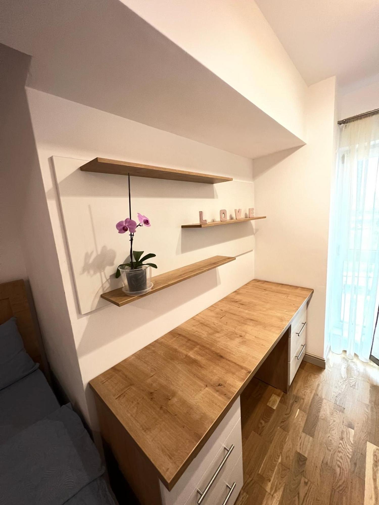 Airport Flyhub Chic Apartment Yaş Dış mekan fotoğraf