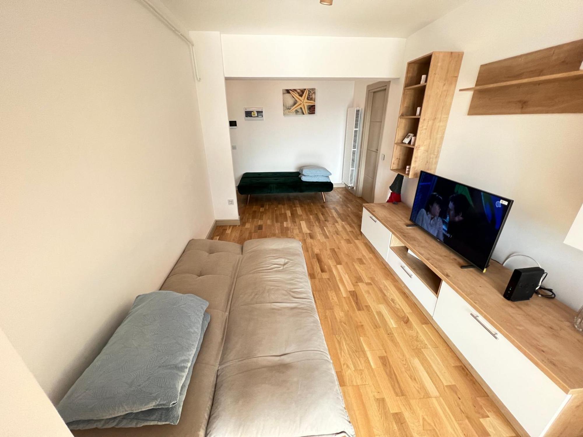 Airport Flyhub Chic Apartment Yaş Dış mekan fotoğraf