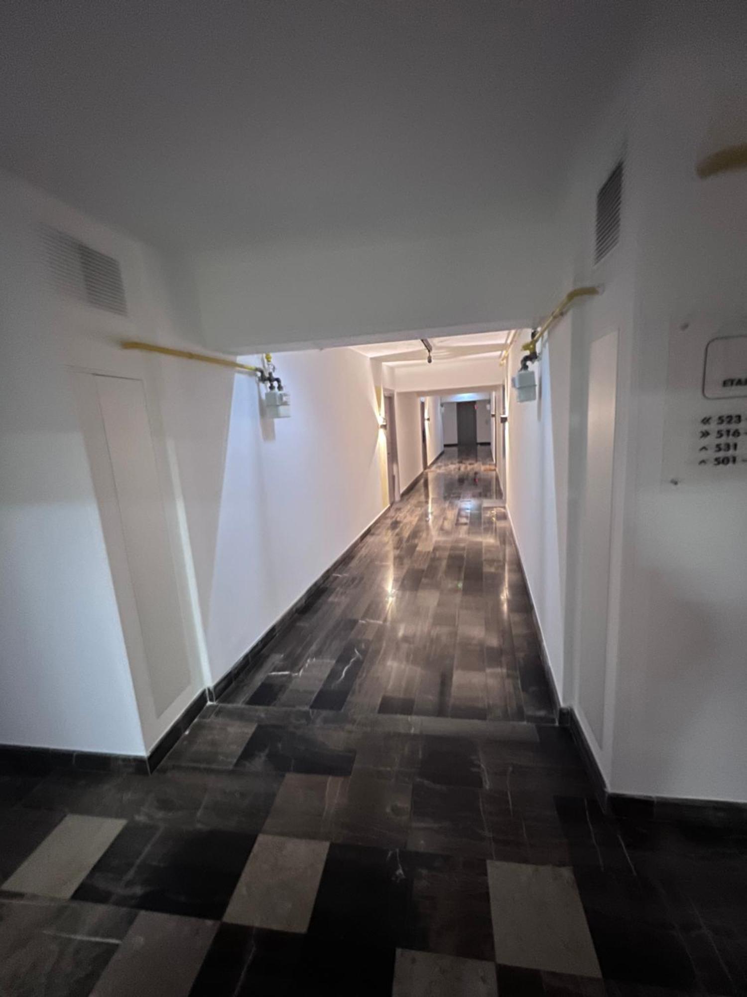 Airport Flyhub Chic Apartment Yaş Dış mekan fotoğraf